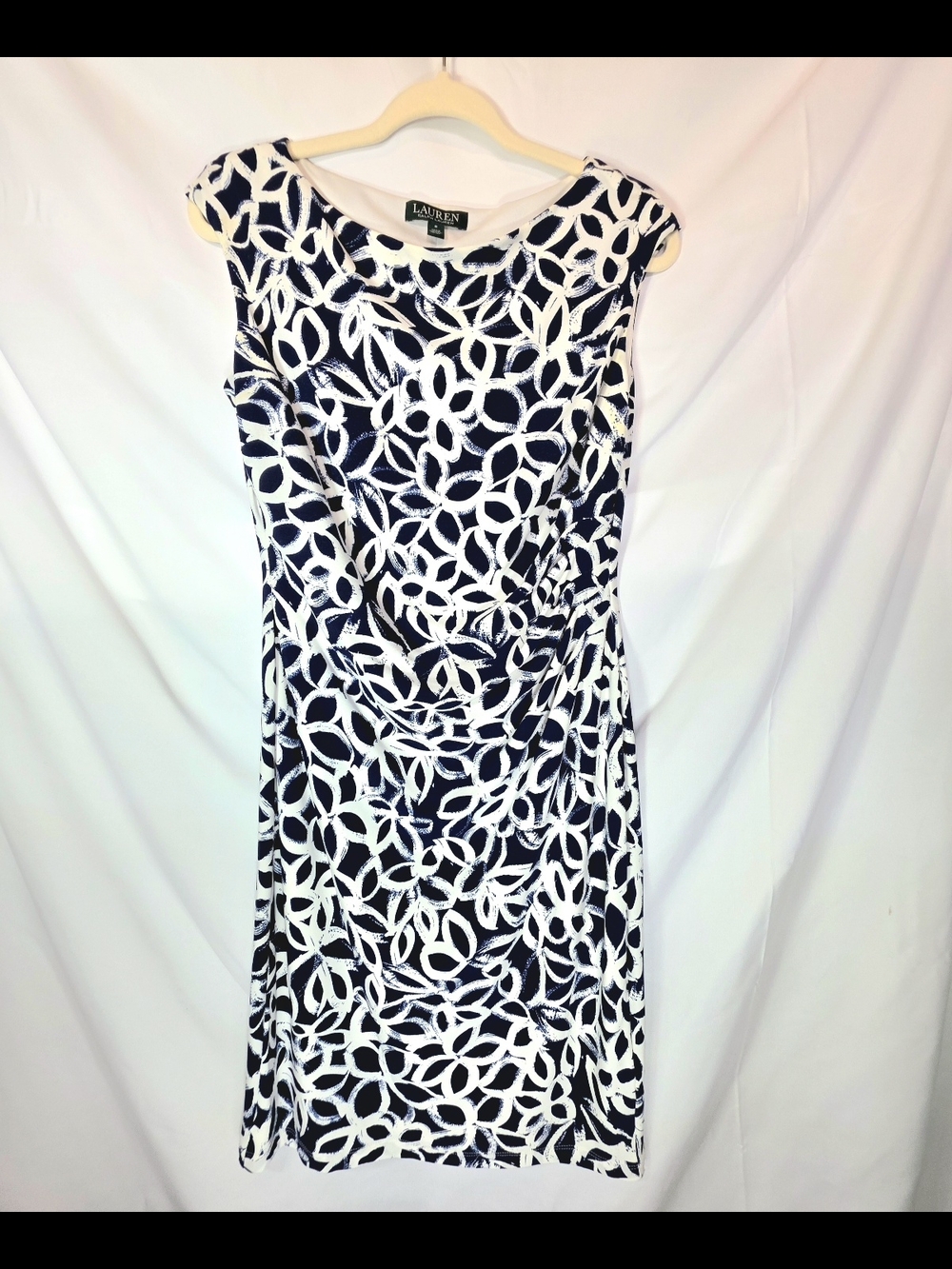 Lauren Ralph Lauren Feminine Bodycon Floral Navy White Sleeveless Sheath Dress 8